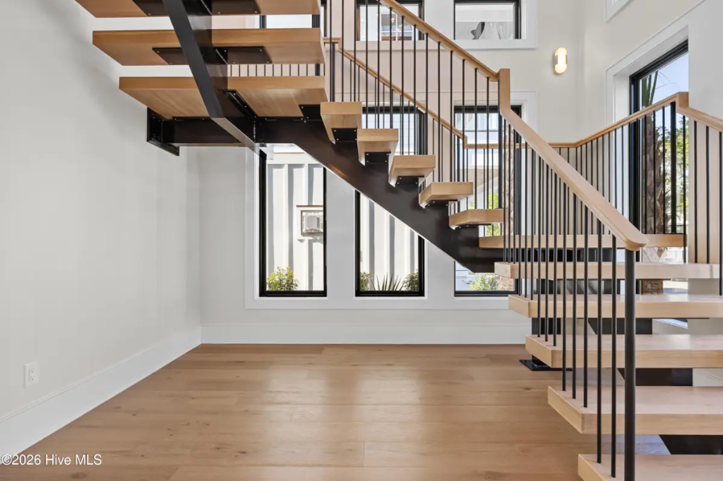 Custom Floating Staircase & Railing Carpentry